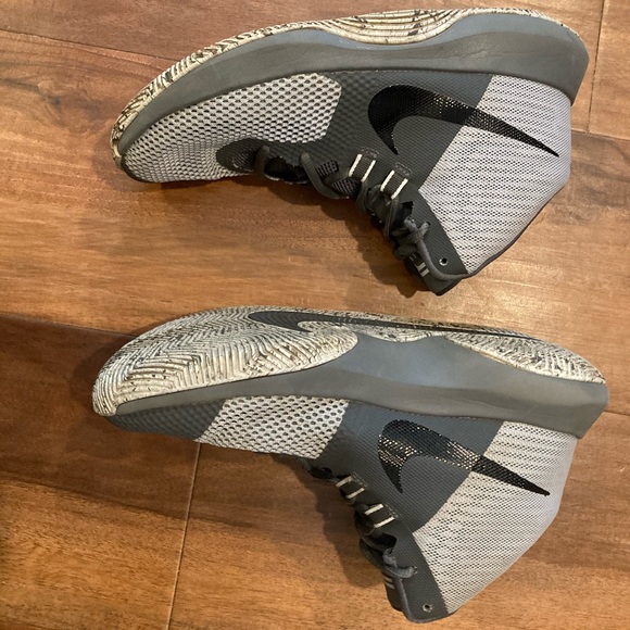 Nike Air Precision Shoe - Picture 4 of 9